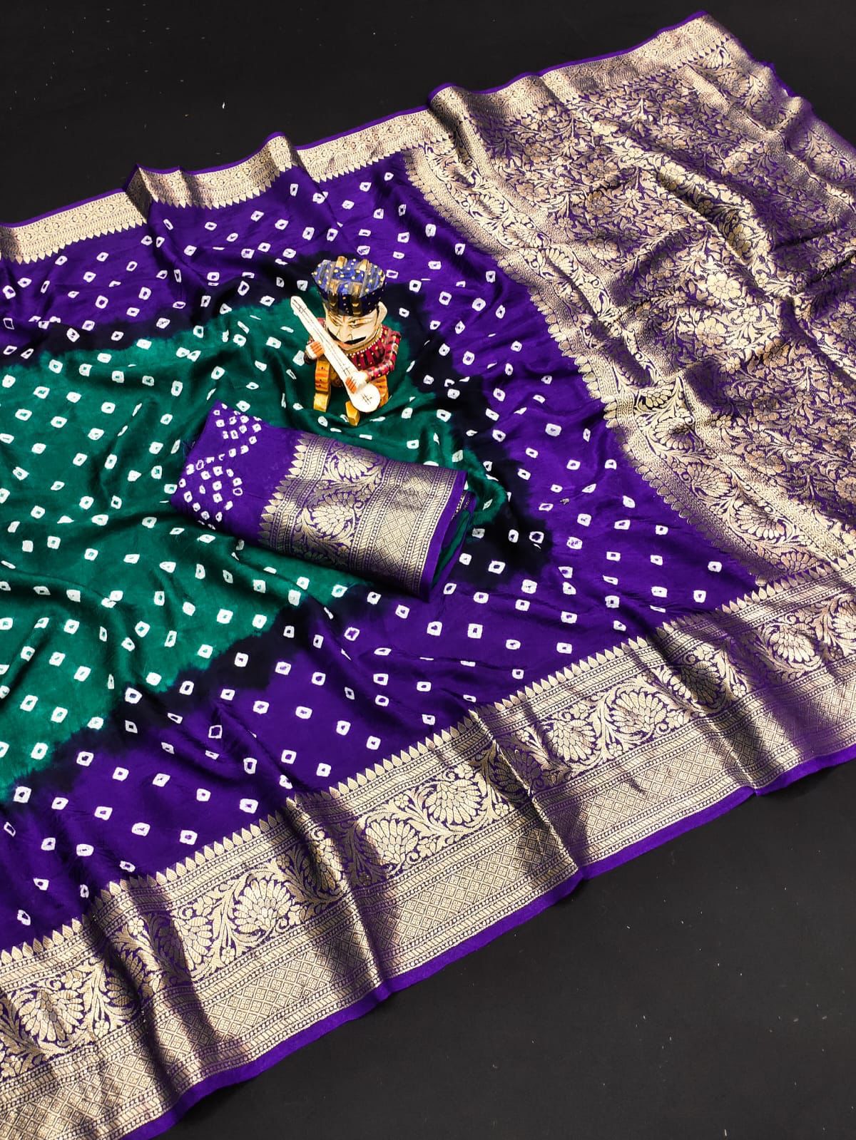 Bandhej Silk with Kanchipuram Jari Border Saree with Blouse Piece